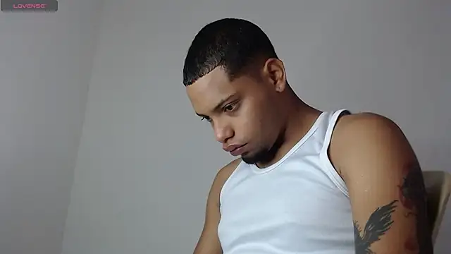 Snapshot of drako_monster chatting on 10/16/25, 06:27 drako monster online show from 10/16/25, 06:27