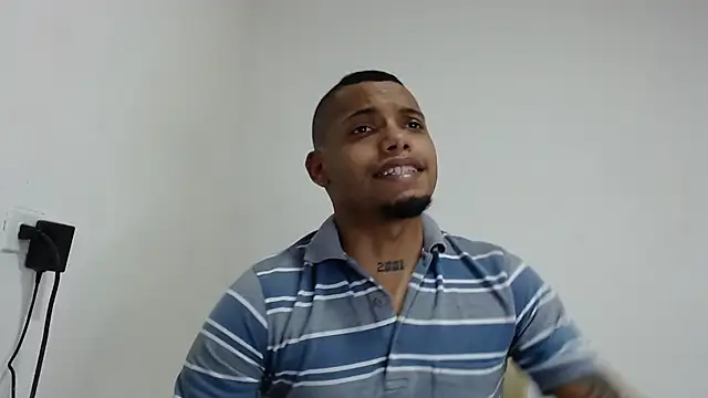 Snapshot of drako_monster chatting on 11/04/25, 10:13 drako monster online show from 11/04/25, 10:13