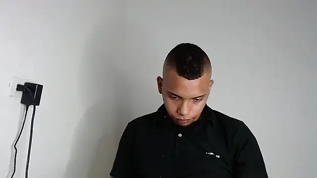 Snapshot of drako_monster chatting on 11/10/25, 05:12 drako monster online show from 11/10/25, 05:12