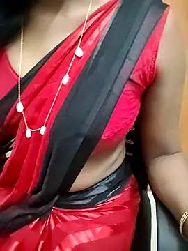 Snapshot of Tamilmallu-duskygirl03 chatting on 03/03/26, 06:09 Tamilmallu-duskygirl03 online show from 03/03/26, 06:09