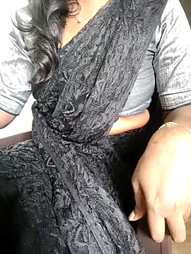 Tamilmallu-duskygirl03 online show from 11/26/25, 07:08