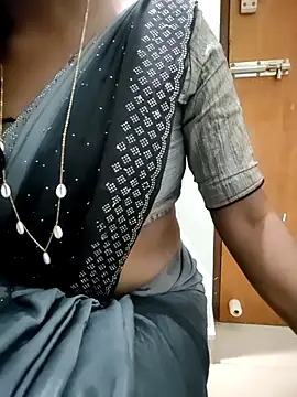 Tamilmallu-duskygirl03 online show from 01/13/26, 06:28