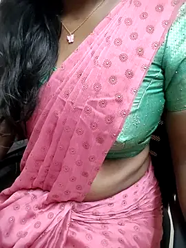Snapshot of Tamilmallu-duskygirl03 chatting on 03/04/26, 05:31 Tamilmallu-duskygirl03 online show from 03/04/26, 05:31
