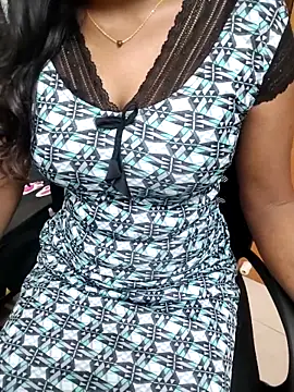 Tamilmallu-duskygirl03 online show from 02/03/26, 05:16