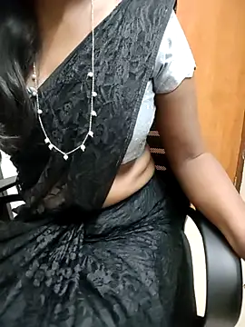 Tamilmallu-duskygirl03 online show from 01/16/26, 05:44