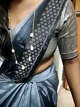 Tamilmallu-duskygirl03 online show from 12/16/25, 06:56