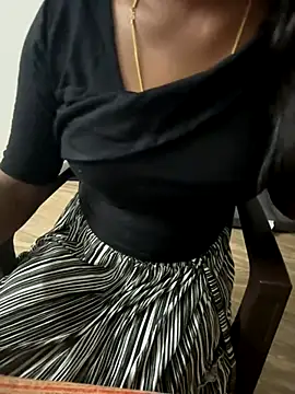 Tamilmallu-duskygirl03 online show from 11/11/25, 04:57