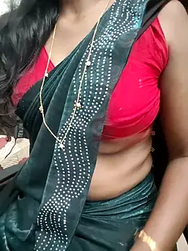 Snapshot of Tamilmallu-duskygirl03 chatting on 06/08/26, 07:09 Tamilmallu-duskygirl03 online show from 06/08/26, 07:09