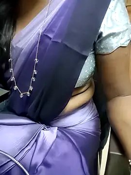 Tamilmallu-duskygirl03 online show from 12/18/25, 07:29