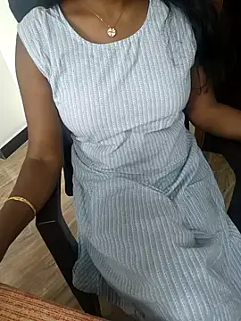 Tamilmallu-duskygirl03 online show from 11/14/25, 07:45