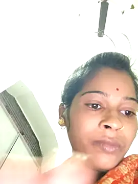 Snapshot of Co_punam chatting on 11/07/25, 12:37 Co punam online show from 11/07/25, 12:37