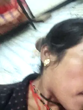 Snapshot of Co_punam chatting on 11/03/25, 09:40 Co punam online show from 11/03/25, 09:40