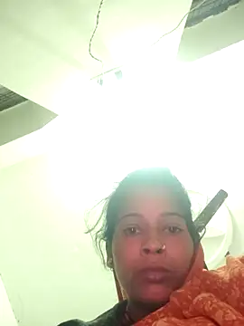 Snapshot of Co_punam chatting on 11/08/25, 12:47 Co punam online show from 11/08/25, 12:47