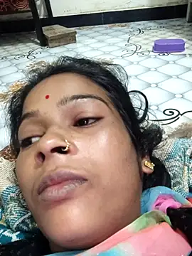 Snapshot of Co_punam chatting on 11/05/25, 12:47 Co punam online show from 11/05/25, 12:47