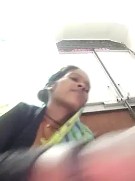 Snapshot of Co_punam chatting on 11/01/25, 01:27 Co punam online show from 11/01/25, 01:27