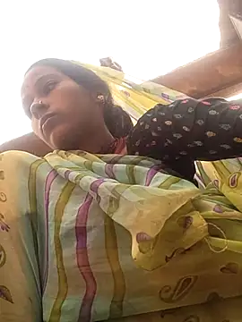 Snapshot of Co_punam chatting on 10/21/25, 02:11 Co punam online show from 10/21/25, 02:11