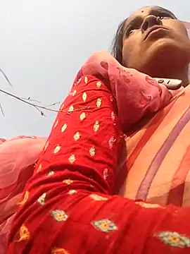 Snapshot of Co_punam chatting on 10/20/25, 10:16 Co punam online show from 10/20/25, 10:16