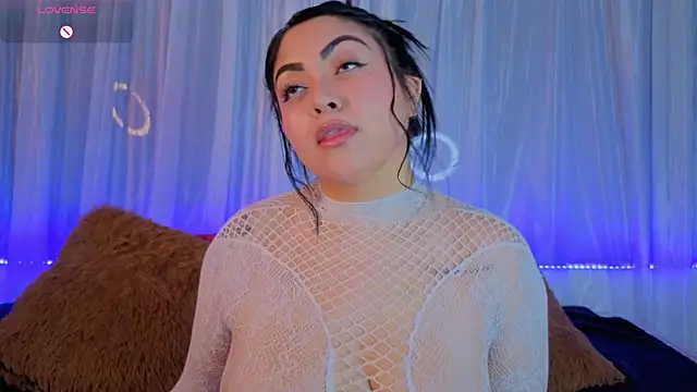 Victoria Jonhss online show from 04/02/26, 02:08