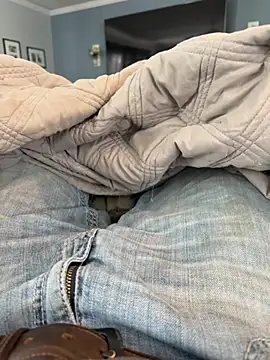 Snapshot of Beastyfuck chatting on 02/02/26, 04:28 Beastyfuck online show from 02/02/26, 04:28