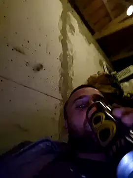 Snapshot of Ellemoi8313 chatting on 10/13/25, 06:31 Ellemoi8313 online show from 10/13/25, 06:31