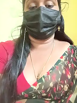 Snapshot of tamil-mala23 chatting on 10/13/25, 07:32 tamil-mala23 online show from 10/13/25, 07:32