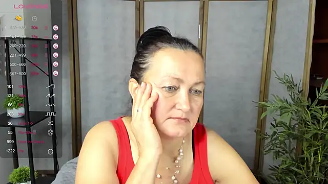 hottyannaa online show from 10/21/25, 02:55