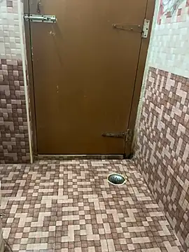 Snapshot of Telugu_dirty_talk_couple chatting on 12/18/25, 01:44 Telugu dirty talk couple online show from 12/18/25, 01:44