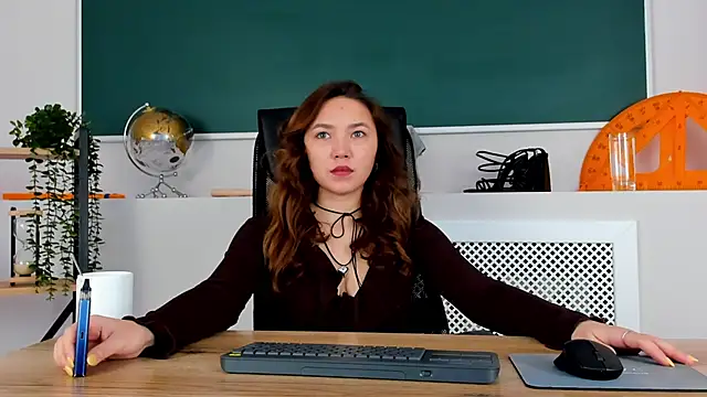 AnnaJonson online show from 11/07/25, 03:11