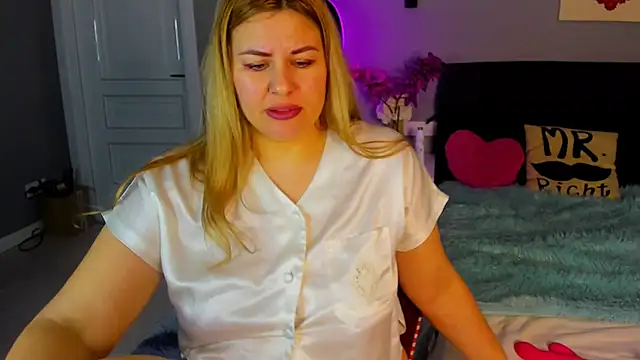 Passion-Blondy online show from 02/23/26, 10:21