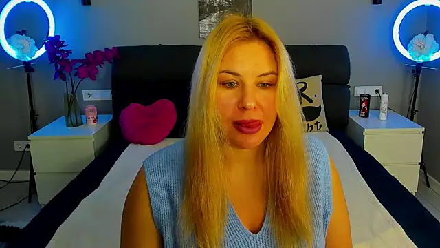 Passion-Blondy online show from 01/12/26, 06:47