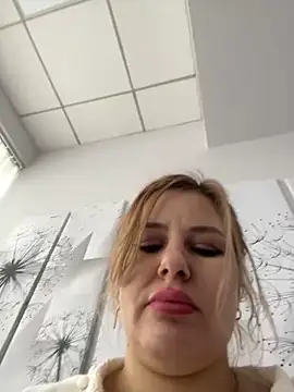 Passion-Blondy online show from 02/13/26, 01:00