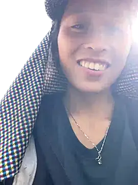 hi-hi-zz online show from 11/05/25, 02:14