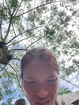 hi-hi-zz online show from 11/14/25, 05:44