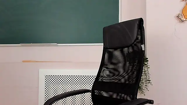 ClaireMathis online show from 04/09/26, 02:45