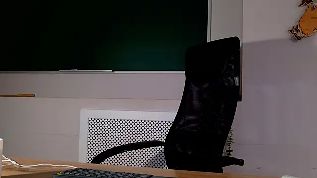 ClaireMathis online show from 06/04/26, 03:17