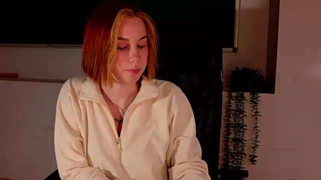 ClaireMathis online show from 06/03/26, 02:29