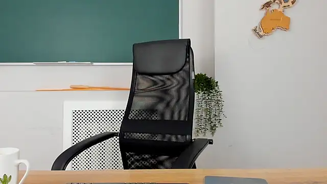 ClaireMathis online show from 04/05/26, 02:57