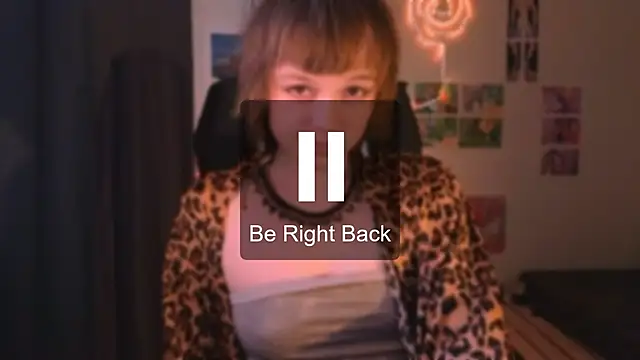 liquid0fluid0 online show from 10/19/25, 12:19