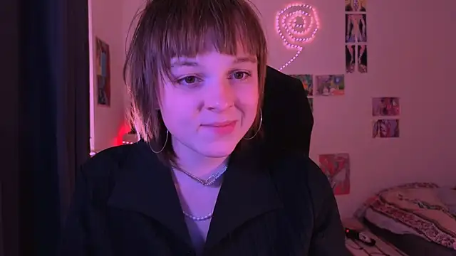 liquid0fluid0 online show from 12/05/25, 04:49