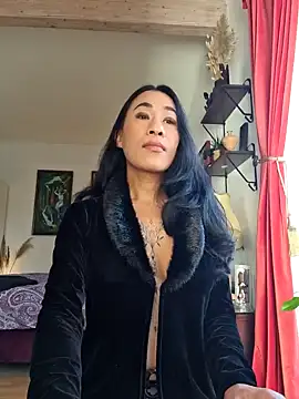 Snapshot of bianca_bellamy chatting on 10/18/25, 08:27 bianca bellamy online show from 10/18/25, 08:27