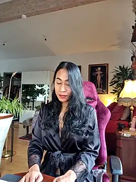 Snapshot of bianca_bellamy chatting on 11/03/25, 08:07 bianca bellamy online show from 11/03/25, 08:07