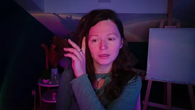 AuroraBorealis   online show from 11/18/25, 06:39