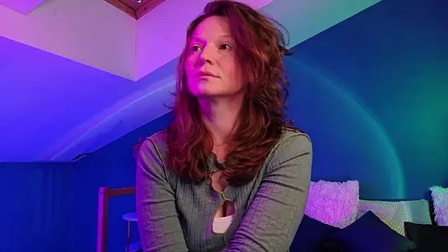 AuroraBorealis   online show from 12/18/25, 06:51