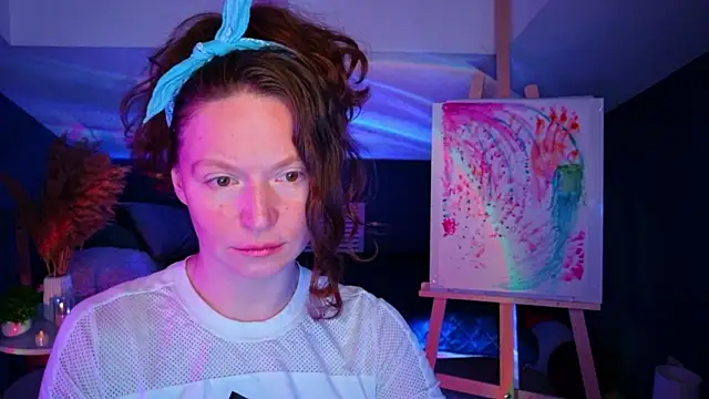 AuroraBorealis   online show from 11/12/25, 07:56