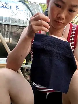Snapshot of gio-thu chatting on 07/04/26, 11:16 gio-thu online show from 07/04/26, 11:16
