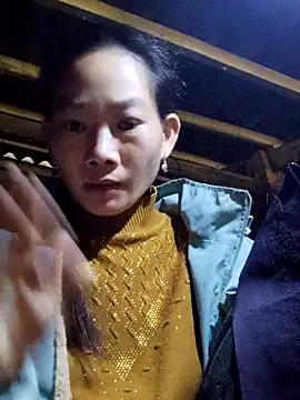 gio-thu online show from 11/04/25, 02:15