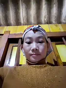 gio-thu online show from 12/03/25, 04:24