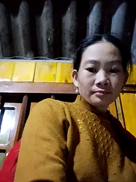 gio-thu online show from 12/18/25, 04:11