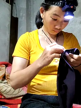 gio-thu online show from 04/17/26, 11:46