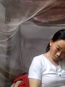Snapshot of gio-thu chatting on 05/03/26, 03:37 gio-thu online show from 05/03/26, 03:37